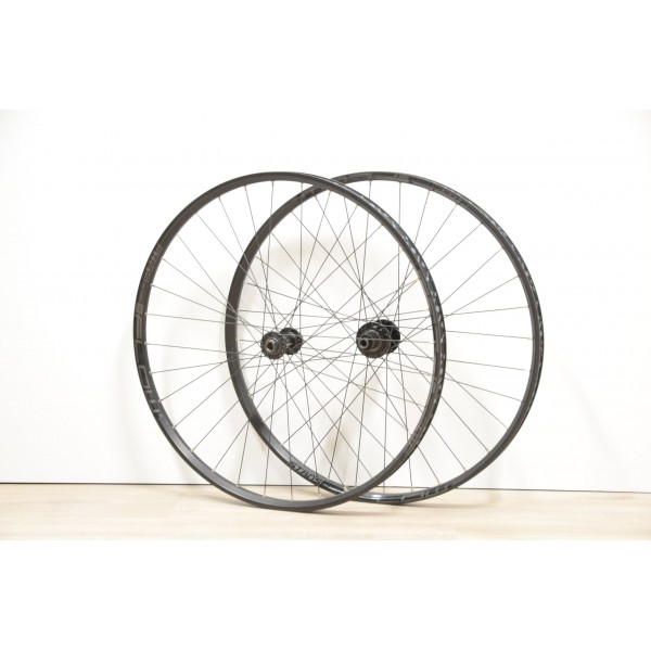 Used MTB Wheels No Tubes Stance Flow...