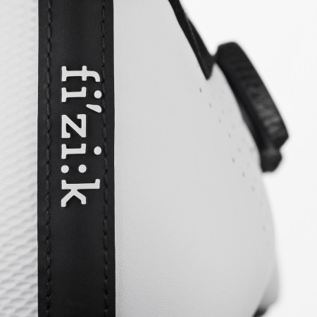Chaussures Fizik Vento Infinito Carbon 2 (Blanc / Noir)